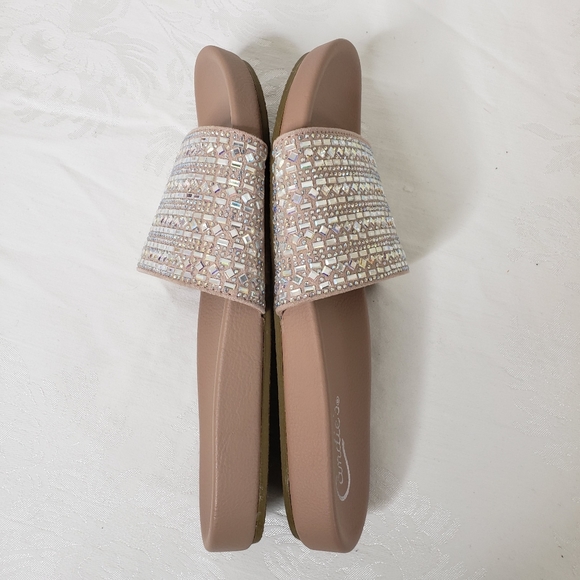 Candies Bling Sandals - Picture 3 of 5